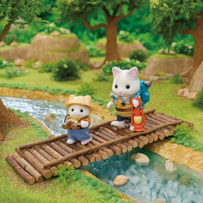 Epoch Sylvanian Families Latte Cat Siblings Dollhouse Set Kids Toy for 3+-Kiichin - The #1 Place for Japanese Goods in Your Hand!