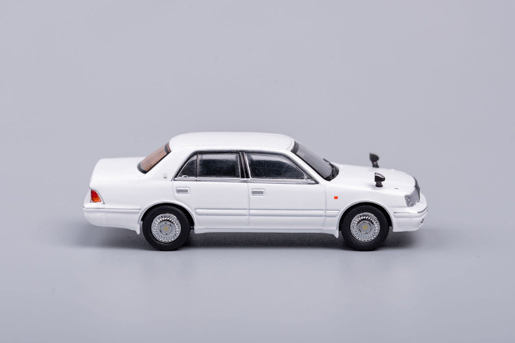 Gaincorp Products 1/64 Toyota Crown Jzs155 RHD White Finished Model Car-Kiichin - The #1 Place for Japanese Goods in Your Hand!