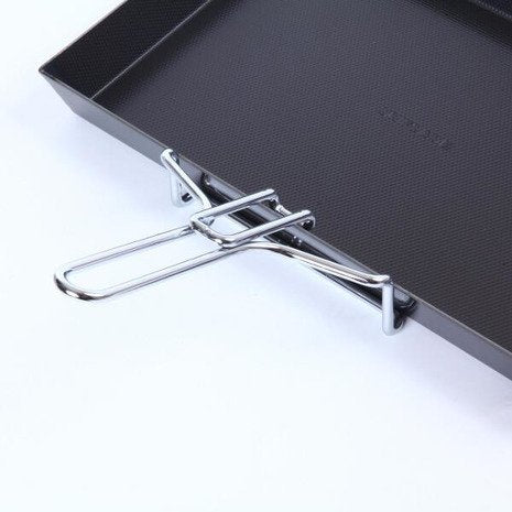 Uniflame Unicera TG-III 615010 Portable Gas Grill for Outdoor Cooking