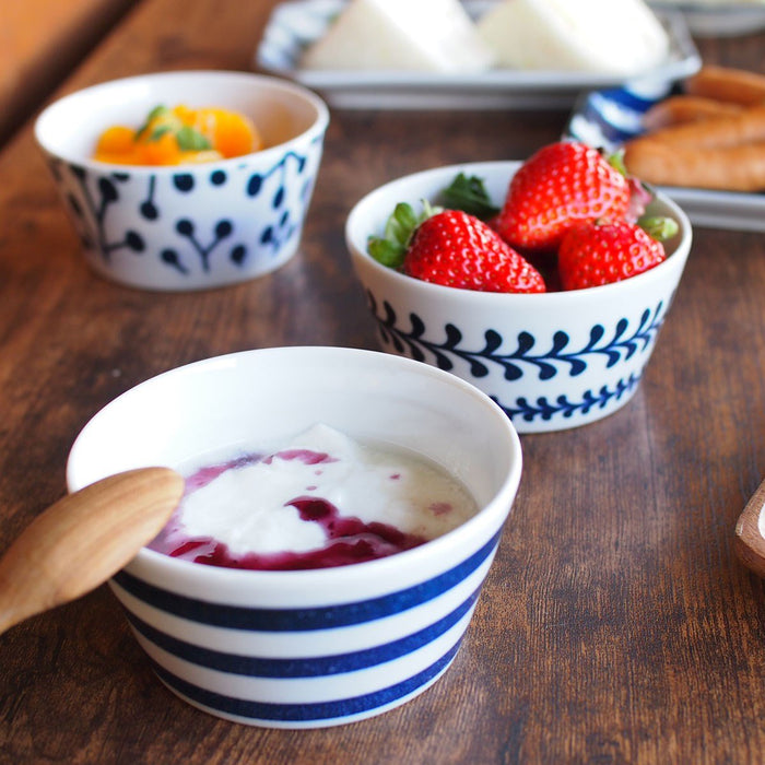 Minoru Pottery Small Bowl Plantery Berry M - Perfect Desk or Shelf Decor-Kiichin - The #1 Place for Japanese Goods in Your Hand!