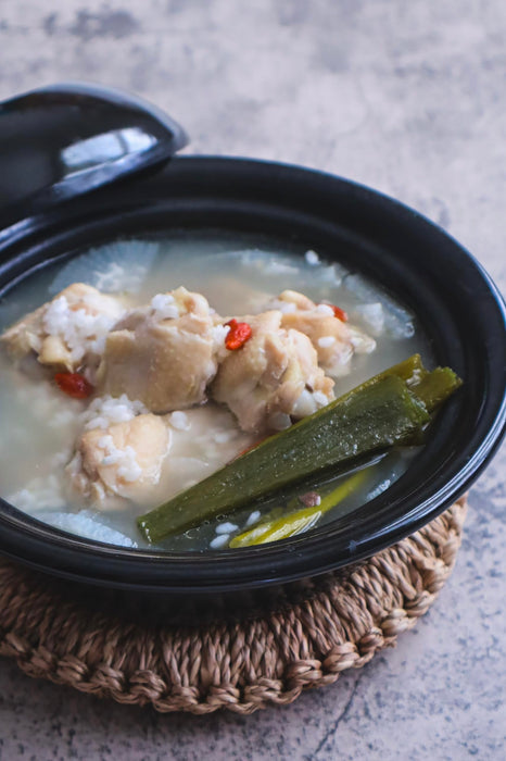 Noda Horo Ko-19Bk: Small Enamel Pot for One-Person Ramen/Udon Japan-Made