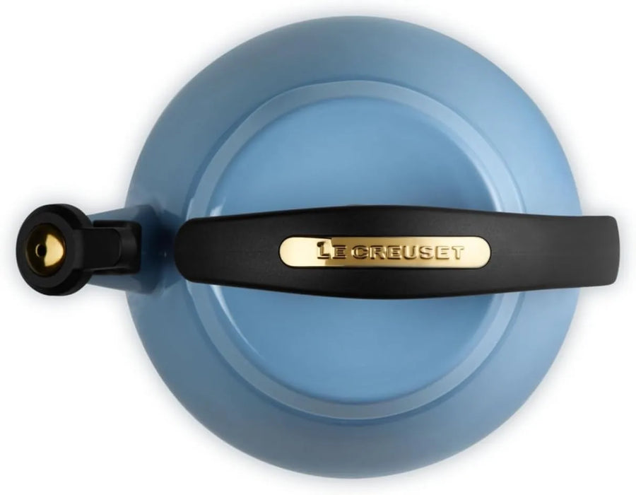 Le Creuset Crochet Kettle 0.7 Gal Chambray Gold Knob Gas Induction Compatible Le Creuset