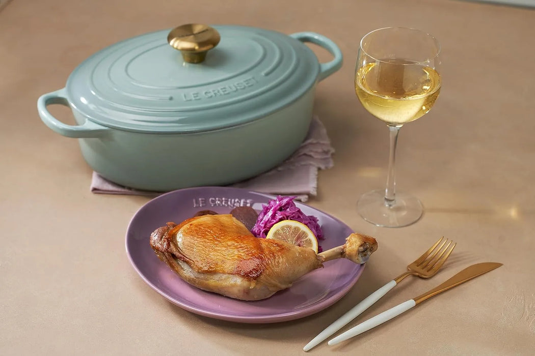 Le Creuset Flora Plate 7.5 Inch White Raster Heat and Cold Resistant Le Creuset